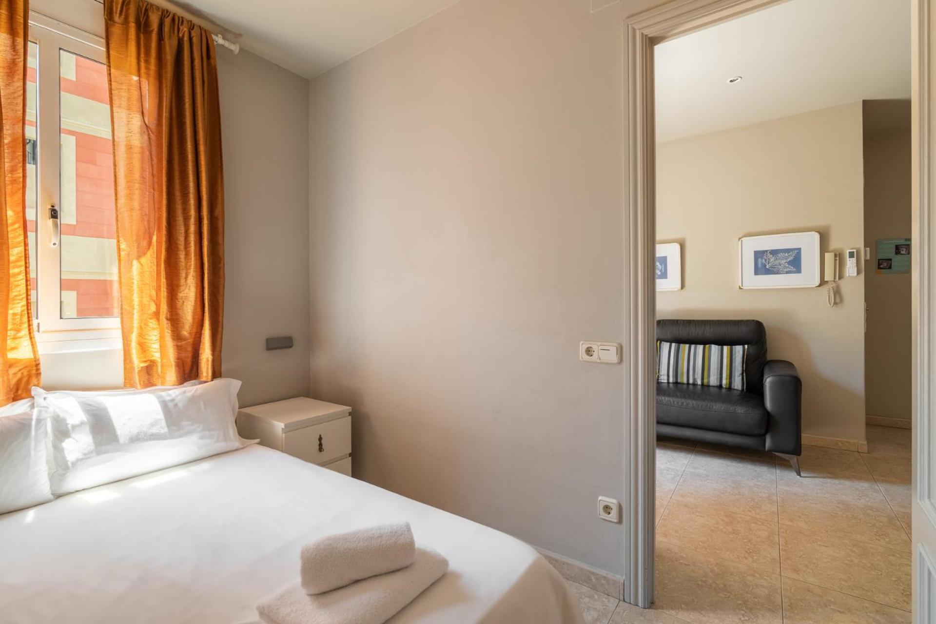 Stay U-Nique Apartments Torre Damians Barcellona Esterno foto